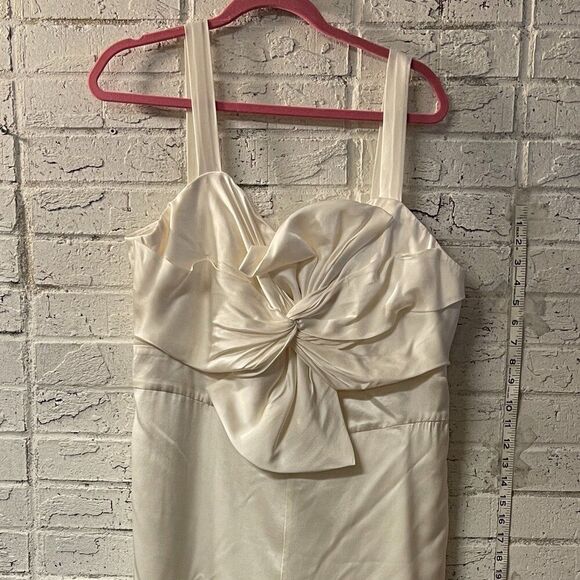 ✨ Fame and Partners White Satin Wide-Leg Jumpsuit Size: 18 (US) | Sold at Anthro - Picture 1 of 12